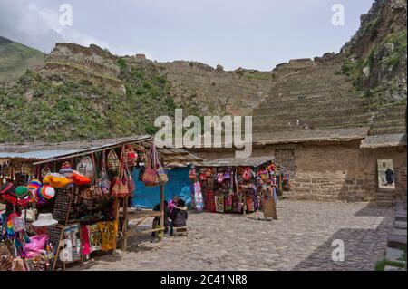 Ollantaytambo, traditionelle Geschäfte, Cuzco, Sacred Valley, Peru Stockfoto