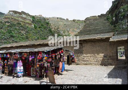 Ollantaytambo, traditionelle Geschäfte, Cuzco, Sacred Valley, Peru Stockfoto