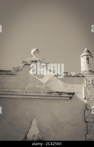 Detail der Iglesia de Santiago, eine schöne Barockkirche aus dem 18. Jahrhundert, Merida, Yucatan, Mexiko Stockfoto