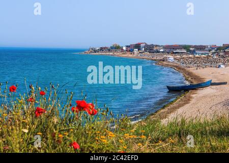 Schwarzes Meer, Rumänien. Panoramablick auf den Strand von Vama Veche. Stockfoto