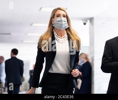 Washington, Usa. Juni 2020. US-Senator Kelly Loeffler (R-GA) verlässt den republikanischen Senat Caucus Mittagessen. Kredit: SOPA Images Limited/Alamy Live Nachrichten Stockfoto