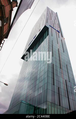 Beetham Tower, auch bekannt als Hilton Tower, ein Wahrzeichen £150 Millionen Entwicklung an der Kreuzung von Deansgate und Great Bridgewater Street, Manchester, Großbritannien Stockfoto