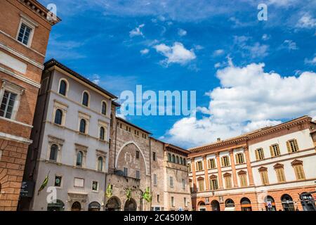 1. Juni 2019 - Foligno, Perugia, Umbrien, Italien - 1. Juni 2019 - Foligno, Perugia, Umbrien, Italien - der Hauptplatz der Stadt, mit dem Rathaus Kopf Stockfoto