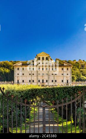 17. Februar 2019 - Frascati, Rom, Latium, Italien, Castelli Romani - die spektakuläre Villa Aldobrandini, auch als Belvedere bekannt, ist es die einzige große Stockfoto