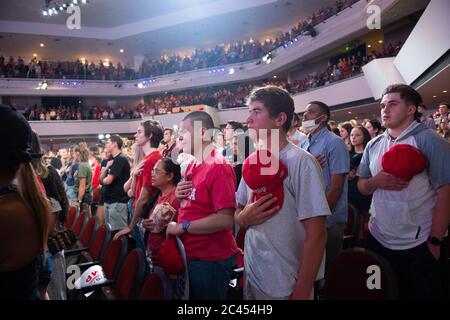 Phoenix AZ, USA. Juni 2020. Studenten für Trump bei Wendepunkt-Veranstaltung in Dream City Church in Phoenix, Arizona am 23. Juni 2020. Stockfoto