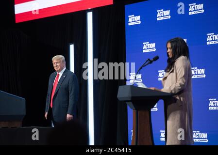 Phoenix AZ, USA. Juni 2020. US-Präsident Donald J Trump bei Wendepunkt-Veranstaltung in Dream City Church in Phoenix, Arizona am 23. Juni 2020. Quelle: albert halim/Alamy Live News Stockfoto
