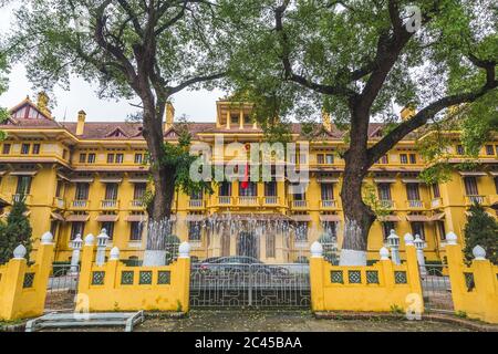 HANOI, VIETNAM - 20. MÄRZ 2017: Die Außenministerien des Außenministeriums in Hanoi während des Tages. Stockfoto