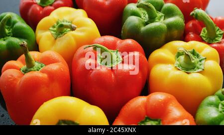 Bündel von hellen Paprika Stockfoto