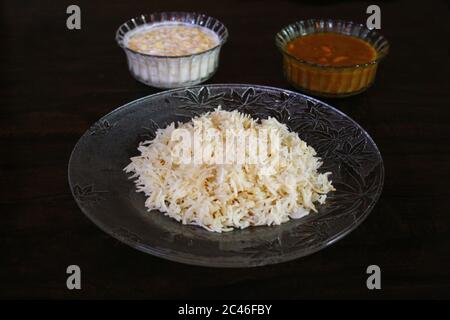 Rajma, Rice und Boondi Raita Stockfoto