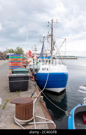 Hiddensee, Deutschland. Juni 2020. Fischerboote sind im Hafen. Quelle: Stephan Schulz/dpa-Zentralbild/ZB/dpa/Alamy Live News Stockfoto