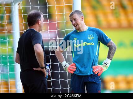 Everton Torwart Jordanien Pickford (links) und Mason ...