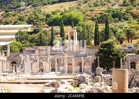 Ruinen der Agora in der griechischen antiken Stadt Ephesus, Türkei. Stockfoto