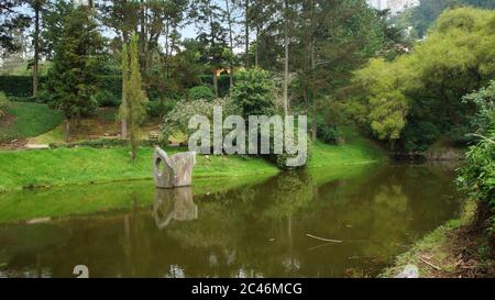 Guapulo, Pichincha / Ecuador - Juni 11 2016: Blick auf die Lagune im Guapulo Park in der Nähe der Stadt Quito Stockfoto