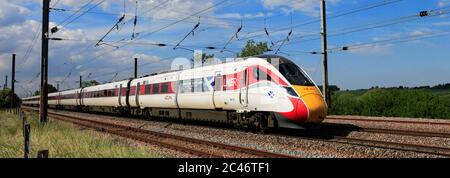 Der Celebrating Scotland Train, LNER Azuma Train, Class 800, East Coast Main Line Railway, Newark on Trent, Nottinghamshire, England, UK Stockfoto