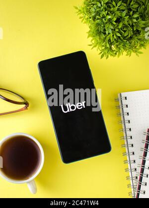 Assam, indien - 23. Mai 2020 : Uber App. Eine Taxi-Buchungs-App weltweit. Stockfoto