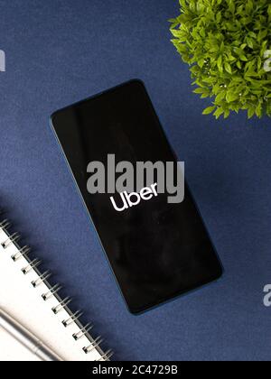 Assam, indien - 23. Mai 2020 : Uber App. Eine Taxi-Buchungs-App weltweit. Stockfoto