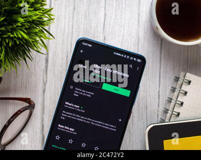 Assam, indien - 23. Mai 2020 : Uber App. Eine Taxi-Buchungs-App weltweit. Stockfoto