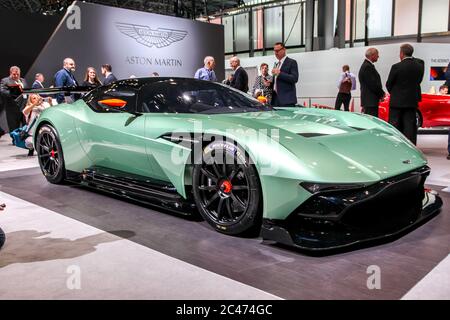 NEW YORK - 1. APRIL: Aston Martin stellt Aston Martin Vulcan auf der New York International Auto Show 2015 aus Stockfoto