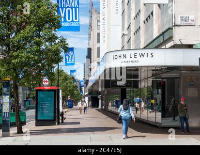 Die Flaggschiff-Filiale des berühmten britischen Mitarbeiter eigenen, Gewinn-Anteil Kaufhaus Einzelhandelsunternehmen John Lewis Partnerschaft in London Oxford Street. Stockfoto