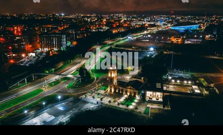 Glasgow Clydeside Expressway bei Nacht Stockfoto