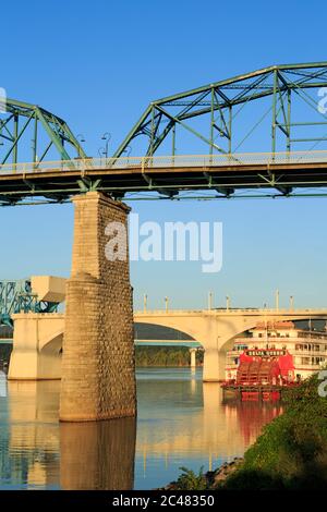 Walnut Street Bridge & Tennessee River, Chattanooga, Tennessee, USA Stockfoto