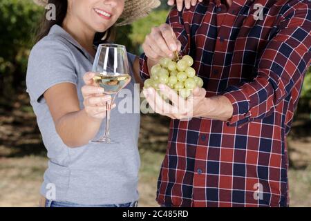 Paar - Wein und Trauben Stockfoto