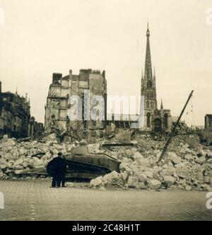 Ereignisse: 2. Weltkrieg Nazi-Wehrmachtssoldaten zerstören und besetzen Nordfrankreich - Rouen - 1940 - 1941 Stockfoto