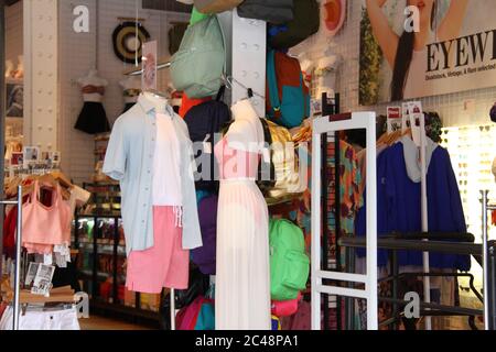 Im American Apparel Bekleidungsgeschäft in der Oxford Street 82 in Sydney. Stockfoto