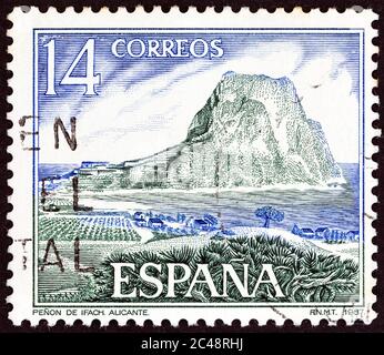 SPANIEN - UM 1987: Eine in Spanien gedruckte Briefmarke zeigt Ifach Rock, Calpe, Alicante, um 1987. Stockfoto