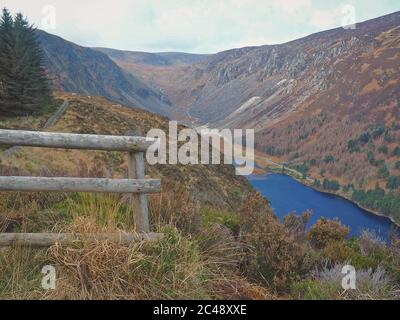 Blick über den See im Nationalpark Wicklow Berge in Irland Stockfoto