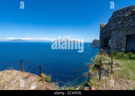 Anacapri, verlassene Villa auf der Klippe Stockfoto