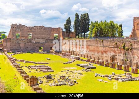 Palatin Stadion - Hippodrom von Domitian. Palatin archäologische Stätte, Rom, Italien. Stockfoto