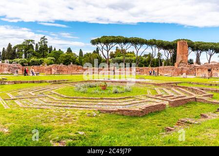 Achteckiger Brunnen in Domus Flavia auf dem Palatin, Rom, Italien. Stockfoto