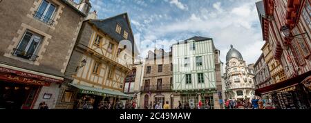 Panoramablick auf den Vannes Platz in der Bretagne Stockfoto