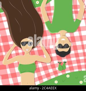 Junges Paar liegt auf karierte karierte Picknickdecke im Park. Mann und Brünette Frau mit langen Haaren tragen Sonnenbrille. Helle Sommer Vektor quadratische Illustration Stock Vektor