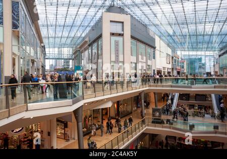 Interieur des Bull Ring Shopping Centre, Birmingham, England, Europa Stockfoto