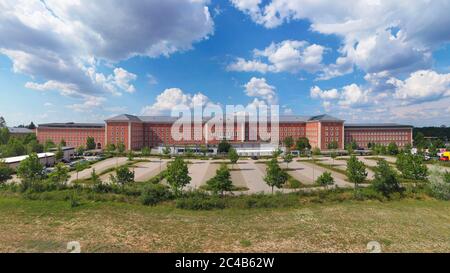 Gebäudekomplex Bundesamt für Migration und Flüchtlinge, BAMF, Hauptquartier, ehemalige SS-Kaserne während des Nazi-Regimes, Frankenstr. 210, Bezirk Stockfoto