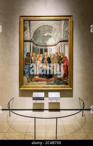 Madonna col Bambini e Federico da Montefeltro, Madonna mit Kind und dem Herzog Federico da Montefeltro, Gemälde von Piero della Francesca, 1415 - Stockfoto