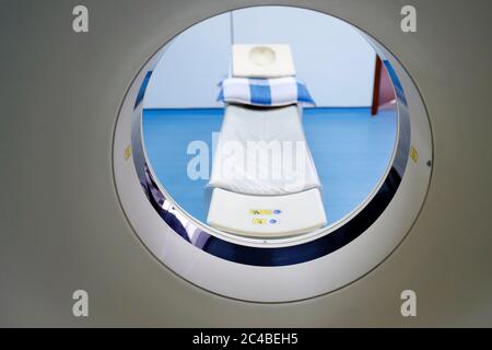 MRT-Scanner in einem Krankenhaus Stockfoto