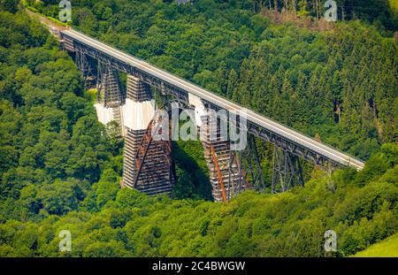 Müngstenbrücke, höchste Eisenbahnbrücke Deutschlands, 05.06.2019, Luftaufnahme, Deutschland, Nordrhein-Westfalen, Bergisches Land, Solingen Stockfoto