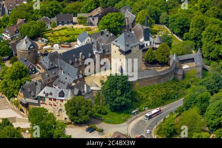 Burg Schloss nahe der Wupper, 05.06.2019, Luftaufnahme, Deutschland, Nordrhein-Westfalen, Bergischen Land, Solingen Stockfoto