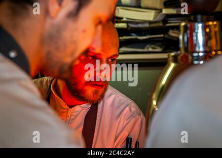 Simon Stirnal beim Rheingau Gourmet Festival in Hattenheim, Eltville am Rhein Stockfoto