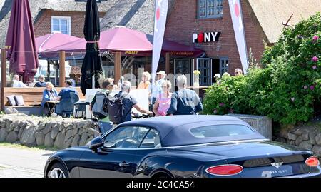 Sylt, Deutschland. Juni 2020. Das Restaurant 'Pony' in Kampen. (To dpa 'die Leute sind euphorisch' - Urlaub auf Sylt in Zeiten von Corona') Quelle: Carsten Rehder/dpa/Alamy Live News Stockfoto