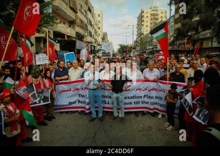 Gaza, Albanien. Juni 2020. Die Palästinenser demonstrieren, organisiert von der Volksfront zur Befreiung Palästinas im Stadtteil Sheikh Radwan in Gaza-Stadt, gegen Israels Pläne, Teile des besetzten Westjordanlandes im Gazastreifen zu annektieren. (Foto von Ramez Habboub/Pacific Press) Quelle: Pacific Press Agency/Alamy Live News Stockfoto