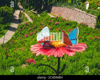 Der majestätische Botanische Garten von Schloss Trauttmansdorff bei Meran in Südtirol, Norditalien Stockfoto