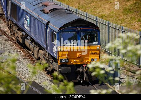 Tesco Lebensmittelauslieferungszentrum Daventry International Rail Freight Terminal DIRFT 2 Schiene Straße intermodale Güterterminal Lagergut Northa Stockfoto