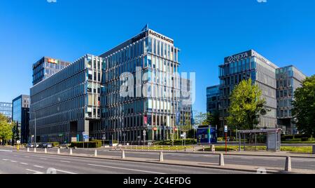 Warschau, Mazovia / Polen - 2020/05/21: Bürokomplex Platinium Business Park in der Domaniewska 42/44 in Sluzew Przemyslowy - Industrieviertel Sluzew Stockfoto