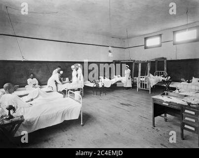 Chirurgische Station 1, Rotes Kreuz Krankenhaus nach Rennen Riot, Tulsa, Oklahoma, USA, American National Red Cross Photograph Collection, Juni 1921 Stockfoto