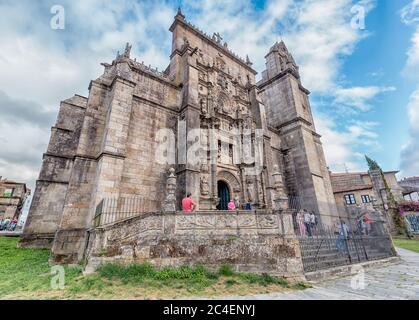 Pontevedra, Spanien - 17. August 2019: Basilika Santa María la Mayor Pontevedra. Galicien. Spanien. Stockfoto