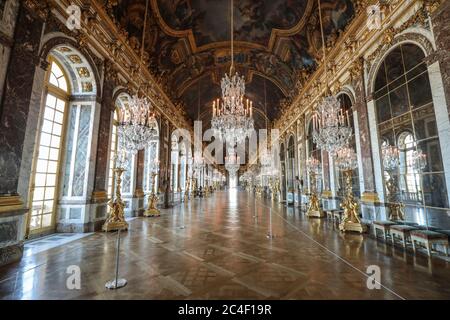 WIEDERERÖFFNUNG DES SCHLOSSES VON VERSAILLES NACH DER ABSPERRUNG Stockfoto